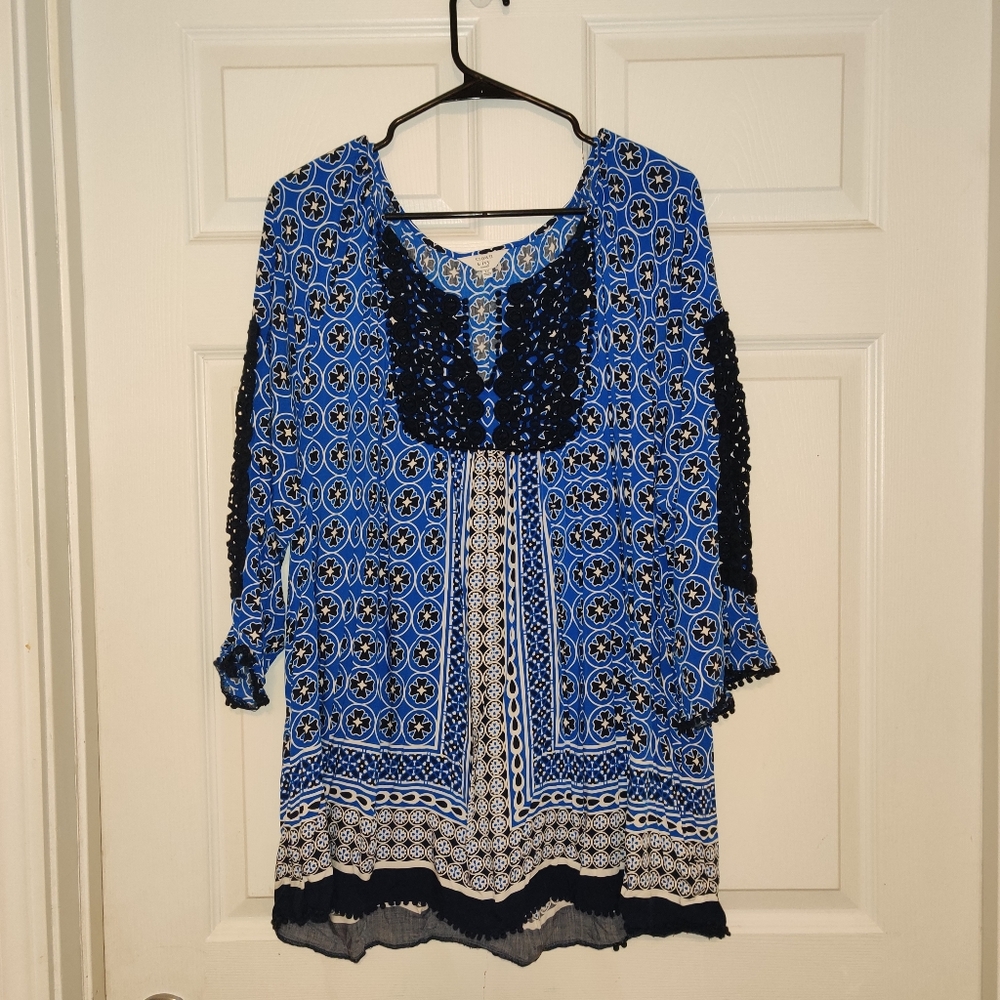 Crown & Ivy Woman Long Sleeve Boho Peasant Blouse